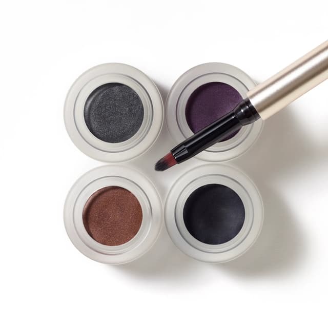 Mystikol Powdered Eyeliner 1